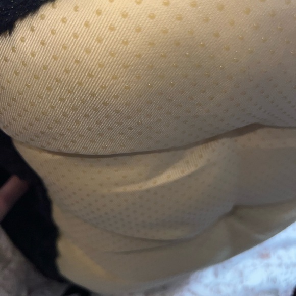 Kuromi plush seat cushion Sanrio Hello Kitty - Picture 4 of 5